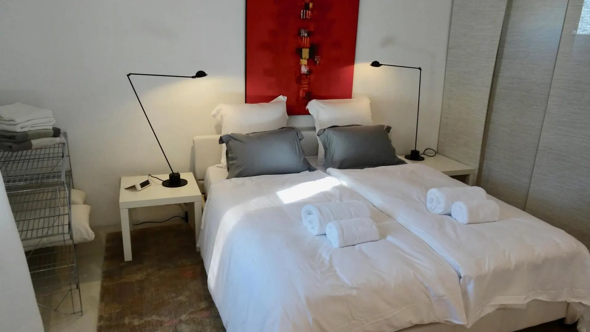 Дом отдыха Les Cerisiers Maison Bertuli Climatise, Piscine Chauffee, Lit King Size, Classe 5 Etoiles Оппед
