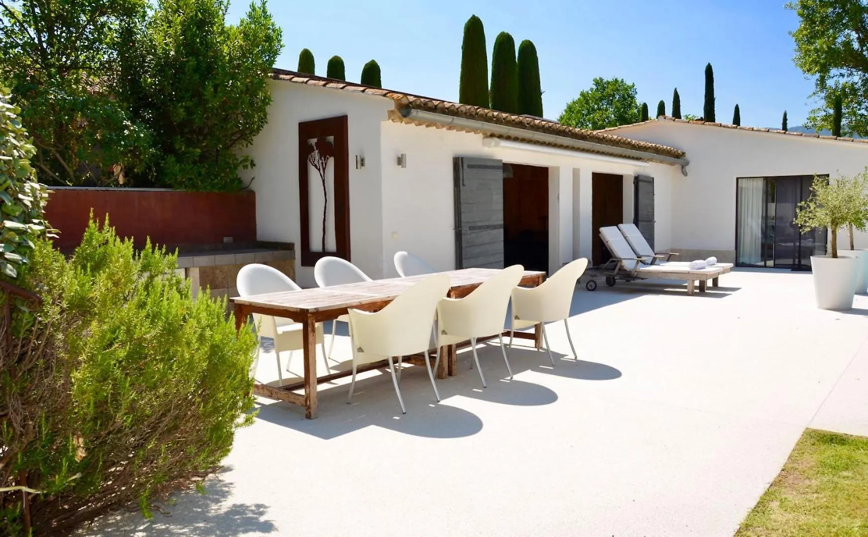 Les Cerisiers Maison Bertuli Climatise, Piscine Chauffee, Lit King Size, Classe 5 Etoiles Оппед